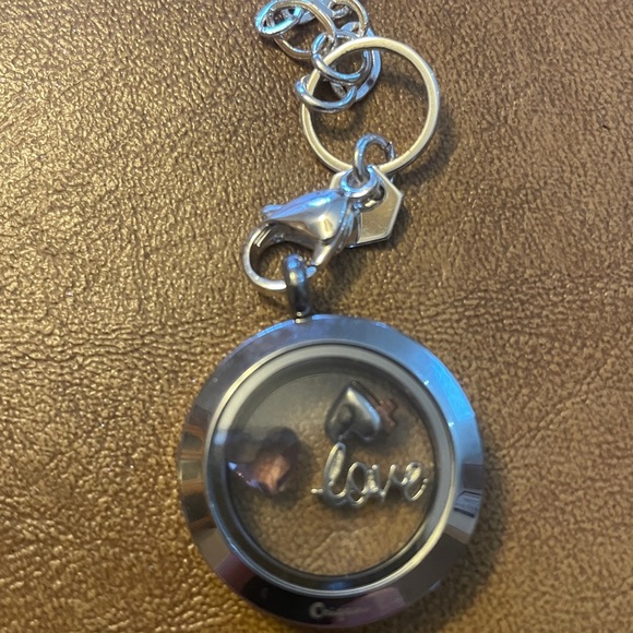 Sterling silver pendant necklace with charm holder. - Picture 5 of 8